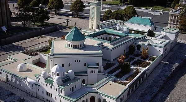 المسجد الكبير لباريس UihOl